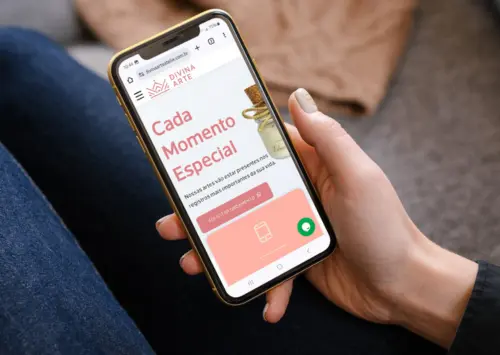 site divina arte mockup 3